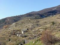 Entre Lauche et St Martin (Vallée du Jabron)  Le GR 946, ancienne voix entre le vieux Noyers et le village de Saint Martin
