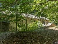 Abbaye ND de Lure  Flan Est de l'église ...