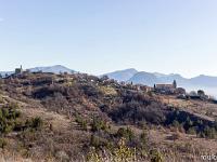 Autour d'Upaix  Vue sur le village d'Upaix ...