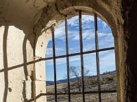 Chapelle Saint-Claude  La fenêtre Côté Est de la façade Sud de l'intérieur
