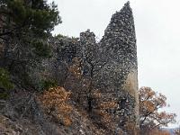 La Chastelas - Vitrolles Hautes-Alpes (XIIe - XIVe)  Autre vue sur la tour Sud