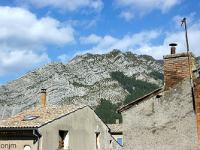 Confinement - Covid 19  Vue sur la Baume depuis le fenêtre de ma cuisine