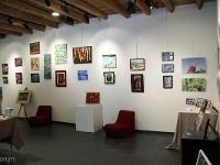 Exposition Collective galerie La Grange à Gap  L'expo - A gauche jusqu'au chevalet quelques toiles d'Hubert Lombard. A droite mes photos, entre les deux les toiles de Berny Tcherkachine