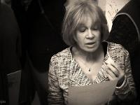 Femmes je vous aime ! ...  Attentive