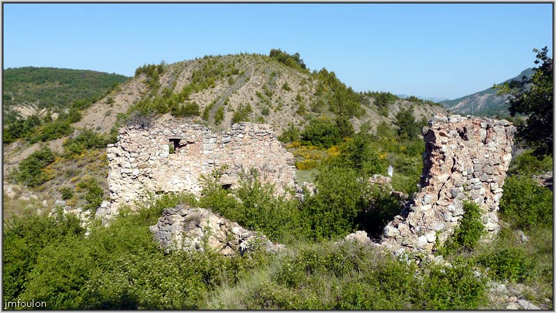 arzelier-village-15.jpg - Ville Vieille - Cette bâtisse était de taille assez conséquente