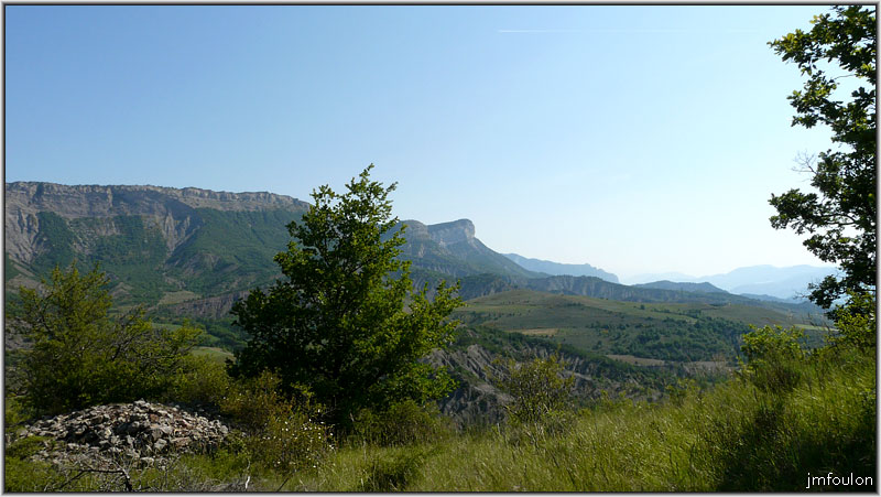 arzelier-village-50.jpg - Ville Vieille - La partie Est de la Montagne de Saint Genis