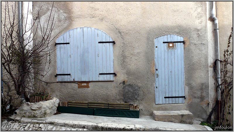 banon-bas-51web.jpg - Façade rue de la Bourgade