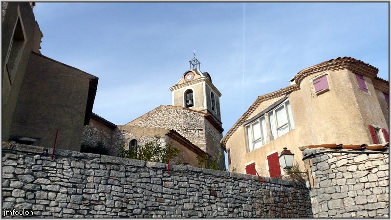 banon-113web.jpg - Vue sur l'église Saint-Marc depuis la rue de l'Hotel Dieu