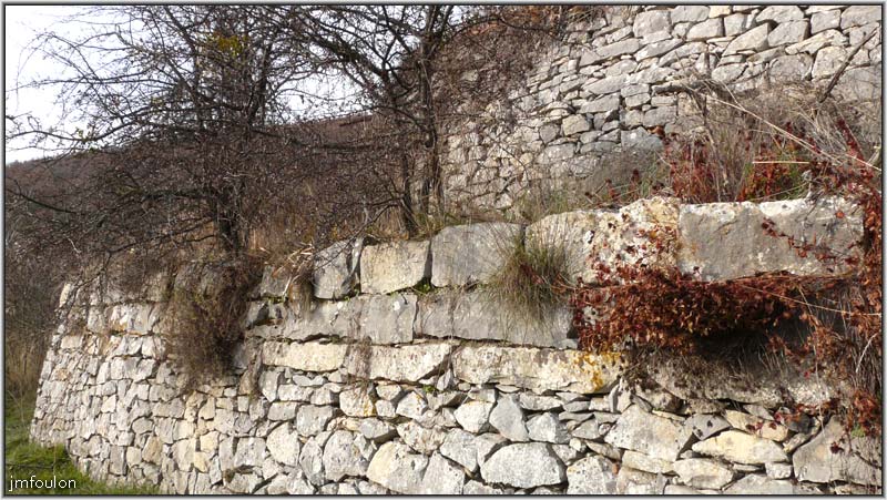 banon-11web.jpg - Murs au nord (autre vue)