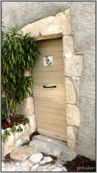 banon-135web.jpg - Porte Place Jean François Palhier