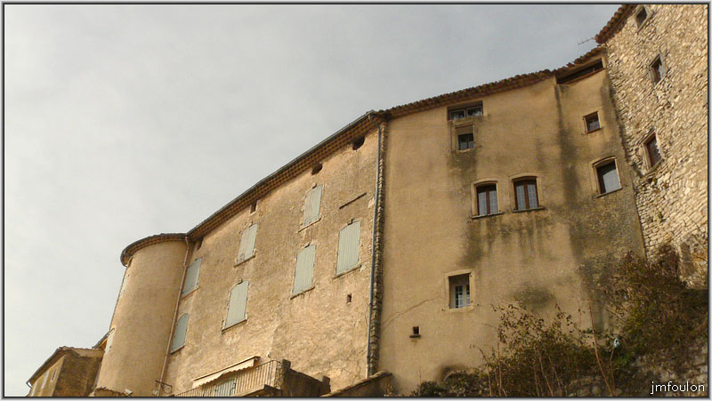 banon-22web.jpg - Les maisons sur le rempart nord