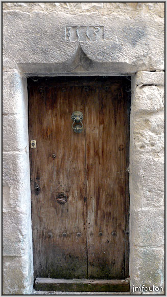 banon-64web.jpg - Celle-ci se trouve juste à la sortie du premier couvert. Elle est datée de 1553