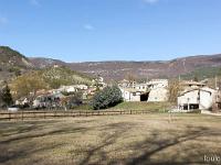 Barret sur Méouge - Hautes Alpes  Autre vue sur le village