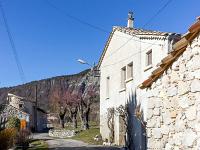 Barret sur Méouge - Hautes Alpes  Dans le village