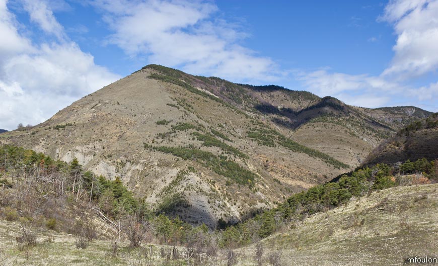bayons-ch-fer-combe_31.jpg - Champ de Roche (1379 m)