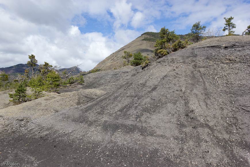 bayons-ch-fer-combe_33.jpg - Marnes au Serre de Chabanette