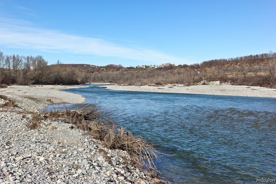 buech-01web.jpg - Le Buech dont nous allons longer la rive droite depuis le pont de Ribiers sur environ 1 Km
