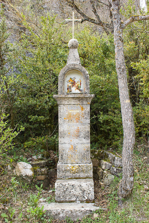 castellane-nd-roc-025.jpg - Le onzième oratoire