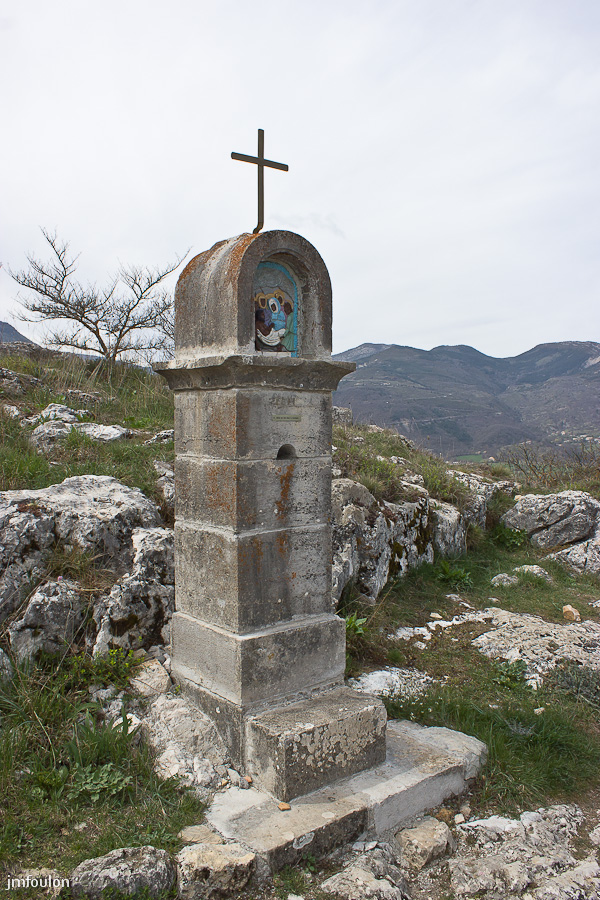 castellane-nd-roc-036.jpg - Le seizième et dernier  oratoire