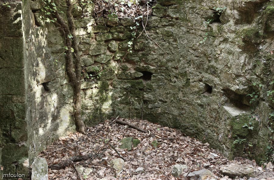 st-donat-haut-33web.jpg - St Donat le Haut - La nef la plus au Sud