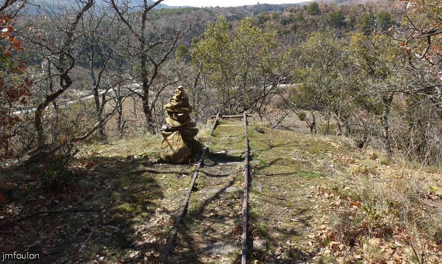 st-donat-haut-40web.jpg - St Donat le Haut - Sortie du tunnel à l'Ouest