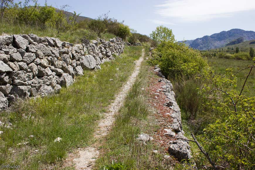 rav-terre-basse-39.jpg - La portion la mieux conservée de l'ouvrage