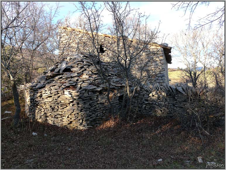 chateauneuf-20web.jpg - Le 3ème Jas ( autre vue ) ...