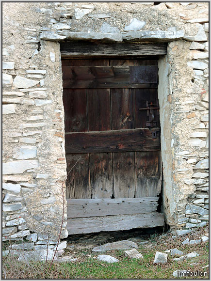 chateauneuf-22web.jpg - Le 3ème Jas. La porte ...