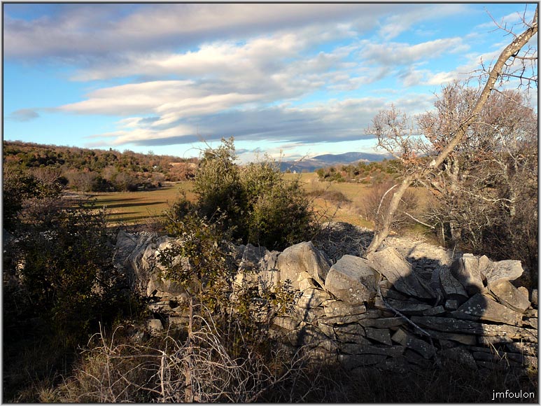 chateauneuf-24web.jpg - Vue vers le nord / est ...