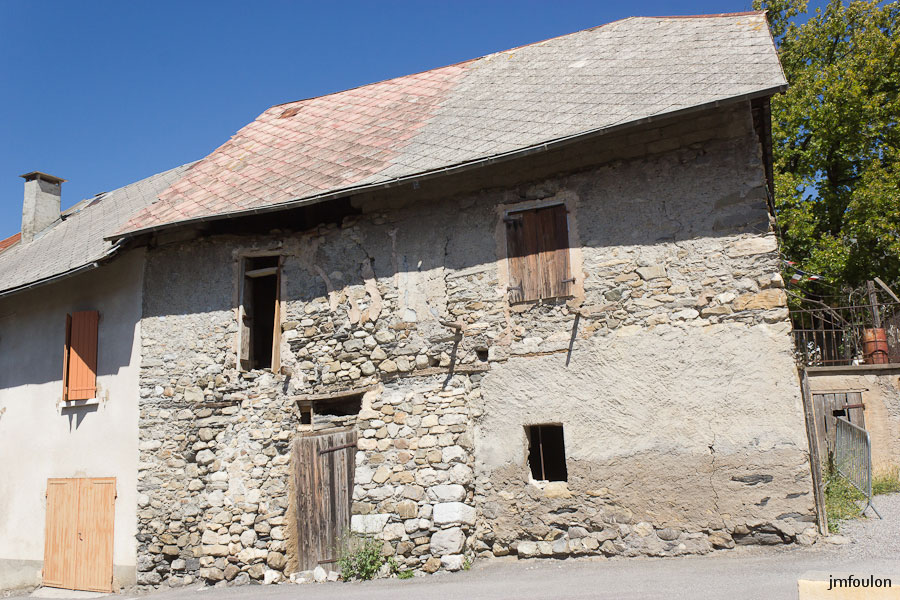 chorges-07.jpg - Le vieux bourg de Chorges - Une vieille maison