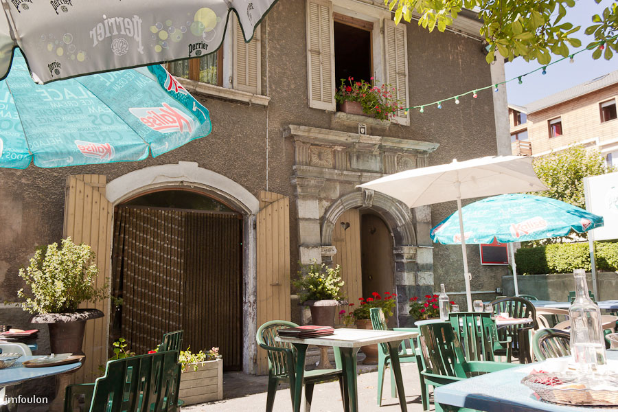 chorges-36.jpg - Le vieux bourg de Chorges - Bar Hotel Restaurant rue Sous le Barry