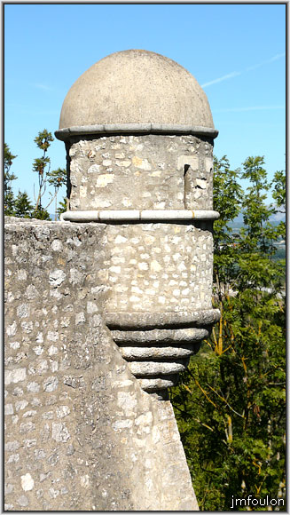 cita-77web.jpg - Aure vue sur la guérite est du bastion du Buech