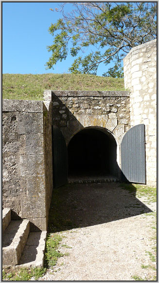 cita-89web.jpg - Contrescarpe