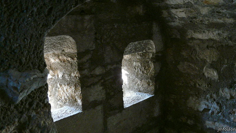 cita-20web.jpg - Ouvertures dans ce passage couvert