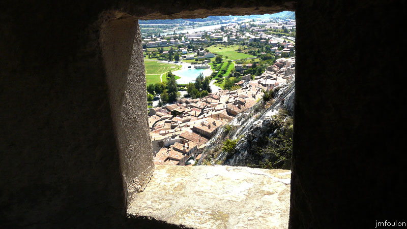 cita-134web.jpg - Vue vers le sud-est depuis la guérite du Diable