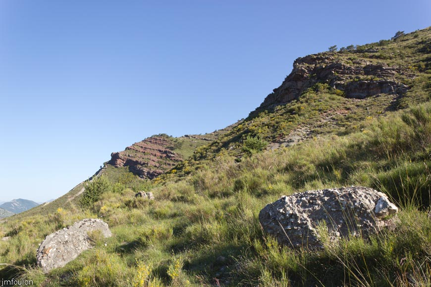 esparron-monges-027web.jpg - La Crête de la Colle
