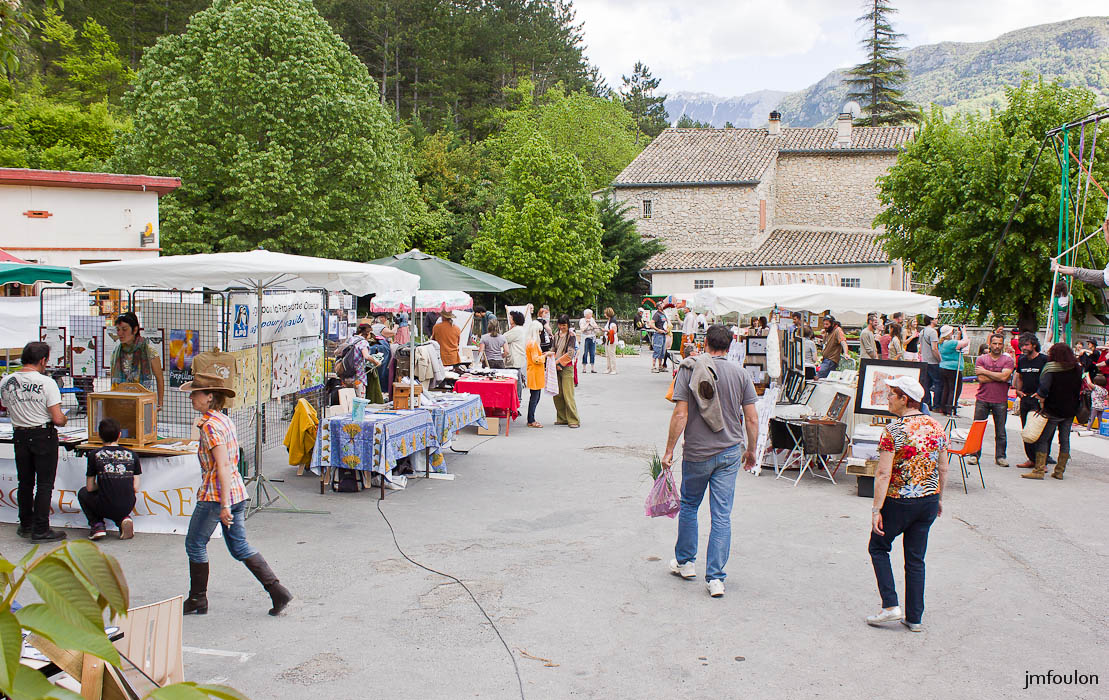 st-vincent-nature-jardin-002-2.jpg - Fête de la Nature et des Jardins - St Vincent sur Jabron - 04/05/14