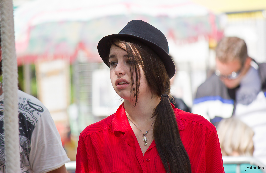 st-vincent-nature-jardin-035-2.jpg - Fête de la Nature et des Jardins - St Vincent sur Jabron - 04/05/14 - Ecole de Cirque