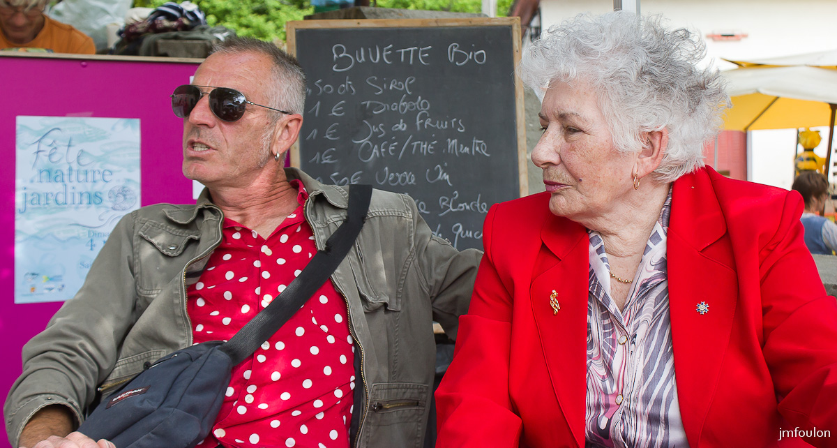 st-vincent-nature-jardin-047-2.jpg - Fête de la Nature et des Jardins - St Vincent sur Jabron - 04/05/14 - Mon ami Ber et sa Maman
