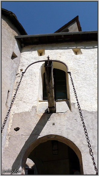 fort-queyras-133web.jpg - Fort Queyras - Pont-levis permettant l'accés à la cour du chateau depuis la cour de l'artillerie