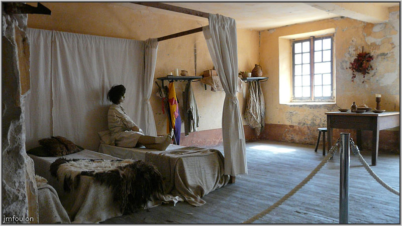 fort-queyras-156web.jpg - Fort Queyras - En 1692, il est constaté que "Les soldats couchoient à la dure les uns sur les autres"