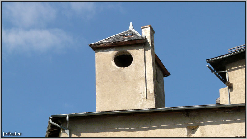 fort-queyras-67web.jpg - Fort Queyras - Clocher de la chapelle se trouvant dans la cour du château que nous verrons un peu plus loin