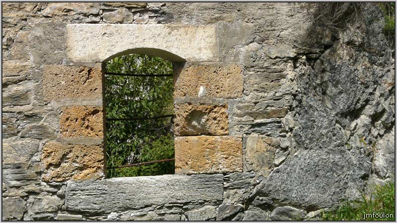 fort-queyras-82web.jpg - Fort Queyras - Détail d'une des canonnières du premier Redan