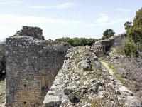 Plateau de Ganagobie  Le rempart et la salle des gardes