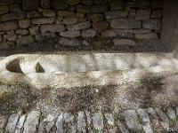 Plateau de Ganagobie  Tombe à l'Ouest près de l'entrée de l'église