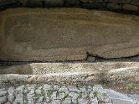 Plateau de Ganagobie  Tombe à l'Ouest près de l'entrée de l'église