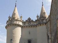 Château de Grignan  Le châtelet d'entrée du château au Nord