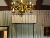 Château de Grignan  La chambre de Madame. Cette chambre est occupée au 17e siècle pour Françoise de Sévigné, fille de la célèbre marquise.