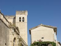 Grignan - Collégiale St Sauveur  Arrivée au porche menant à la cathédrale Saint-Sauveur.