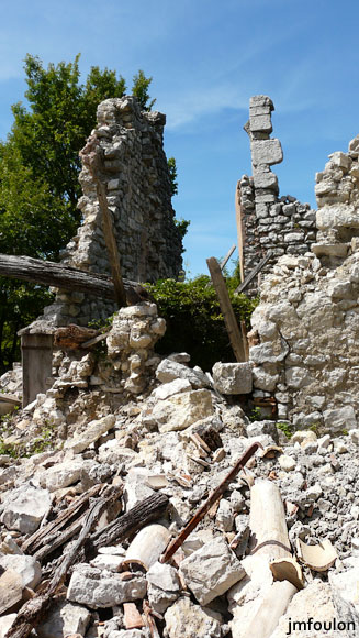 bastide-monges-09web.jpg - Autre vue de la façade sud récemment écroulée